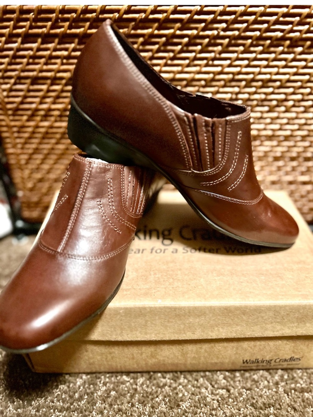 NIB-Walking Cradles Brown Leather Slip-On Loafer Wedge